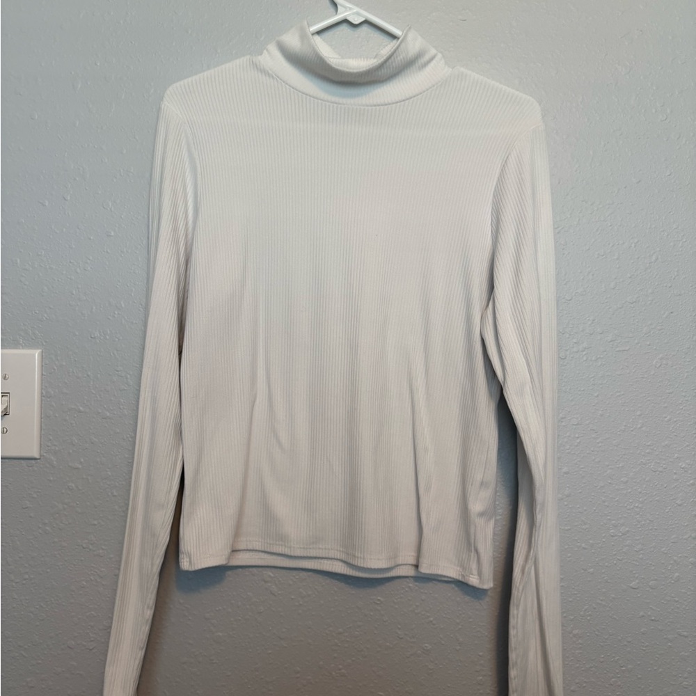 Ribbed Mock Neck Long-Sleeve Top - White